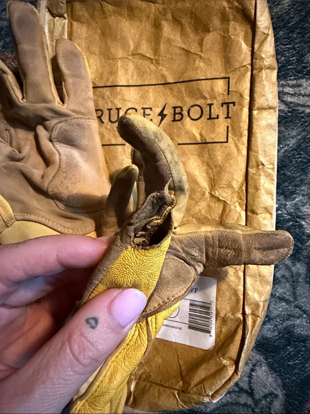 Bruce/Bolt Kids Yellow Batting Gloves - Short Cuff